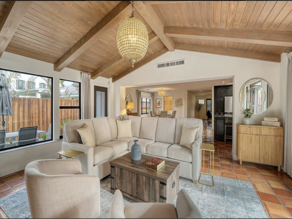 Lido Key Three Bedroom Vacation Home With Pool Walk To Beach